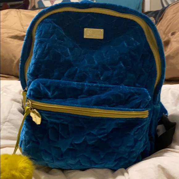 Brand New Betsey Johnson Back Pack / Mini Purse - Picture 2 of 3